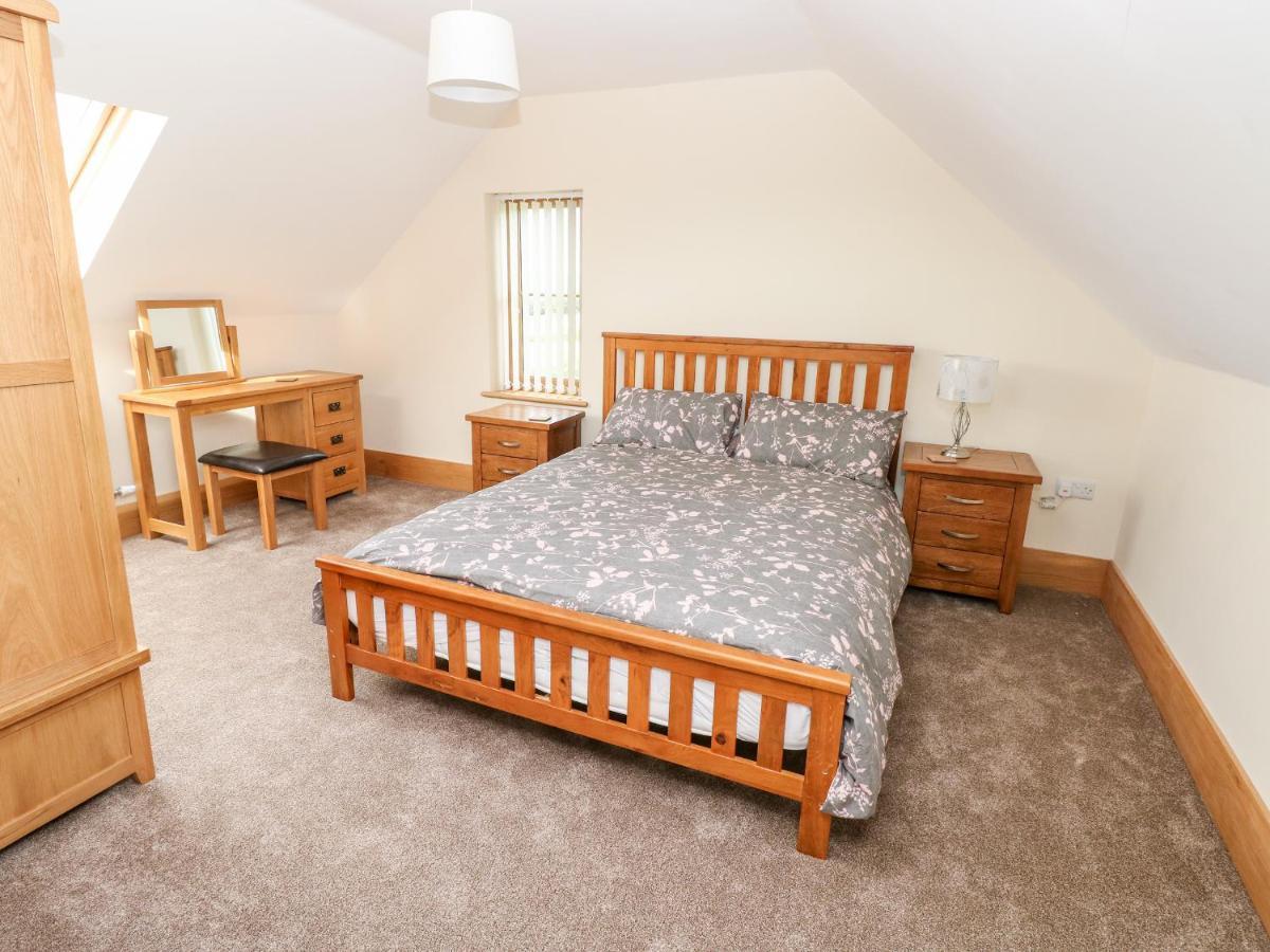 Grooms Quarters At Pant Y Gaseg Farm Ammanford Zewnętrze zdjęcie